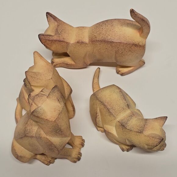 Border Fine Arts Cubist Cat Playing Kitten Figurine Set Of 3 - Picture 6 of 9